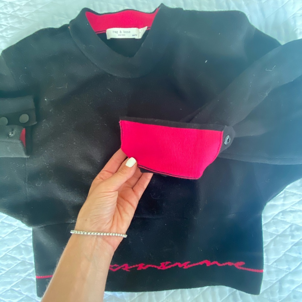 Cropped sweater